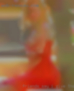 Friends say I give the best adult swingers oral in Batesville Arkansas.