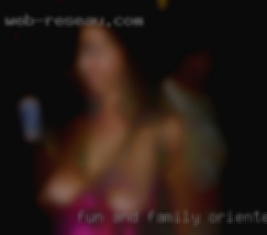 Fun and family-oriented chat lady.