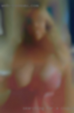 Searching for a couple or from a girl in Danville Ohio.