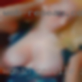 Woman Roselle, Illinois looking